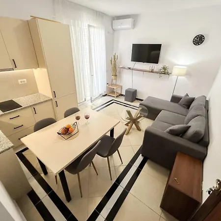 Durres Qered By As Appartement Golem (Tirana)
