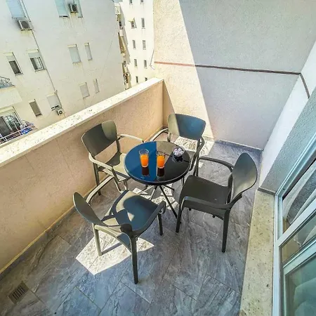 Durres Qered By As Appartement *
