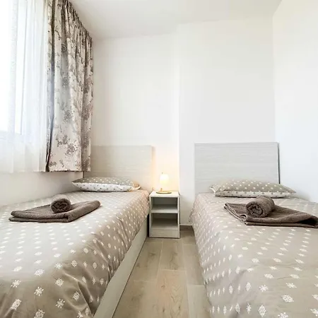 Durres Qered By As Appartement Golem (Tirana)