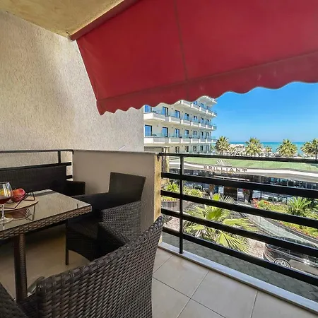 Durres Qered By As Appartement *